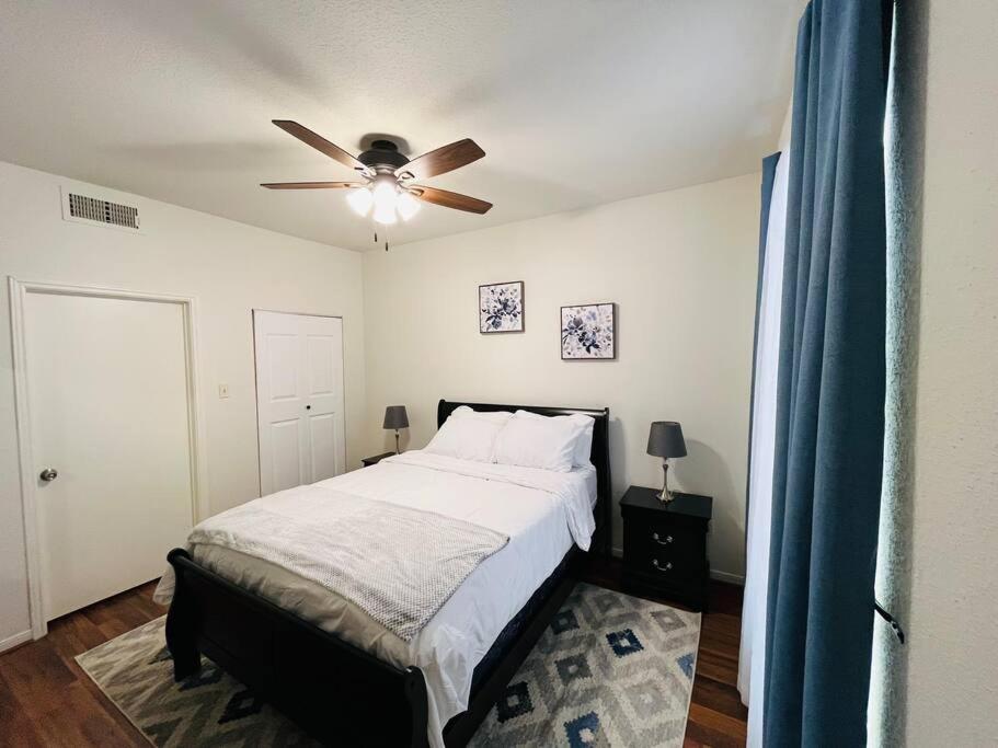 Away From Home-cozy 2 Bdrm Condo/med Cntr/nrg Houston