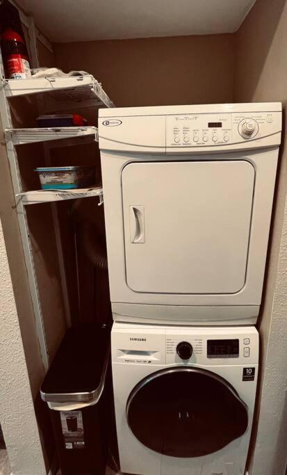 Apartment Away From Home-cozy 2 Bdrm Condo/med Cntr/nrg *